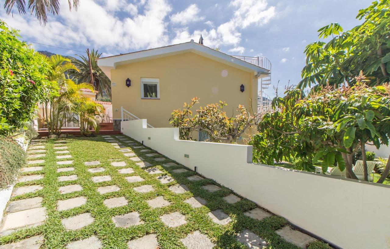 Villa In Protected Space In Front Of The Sea Los Realejos Exteriér fotografie
